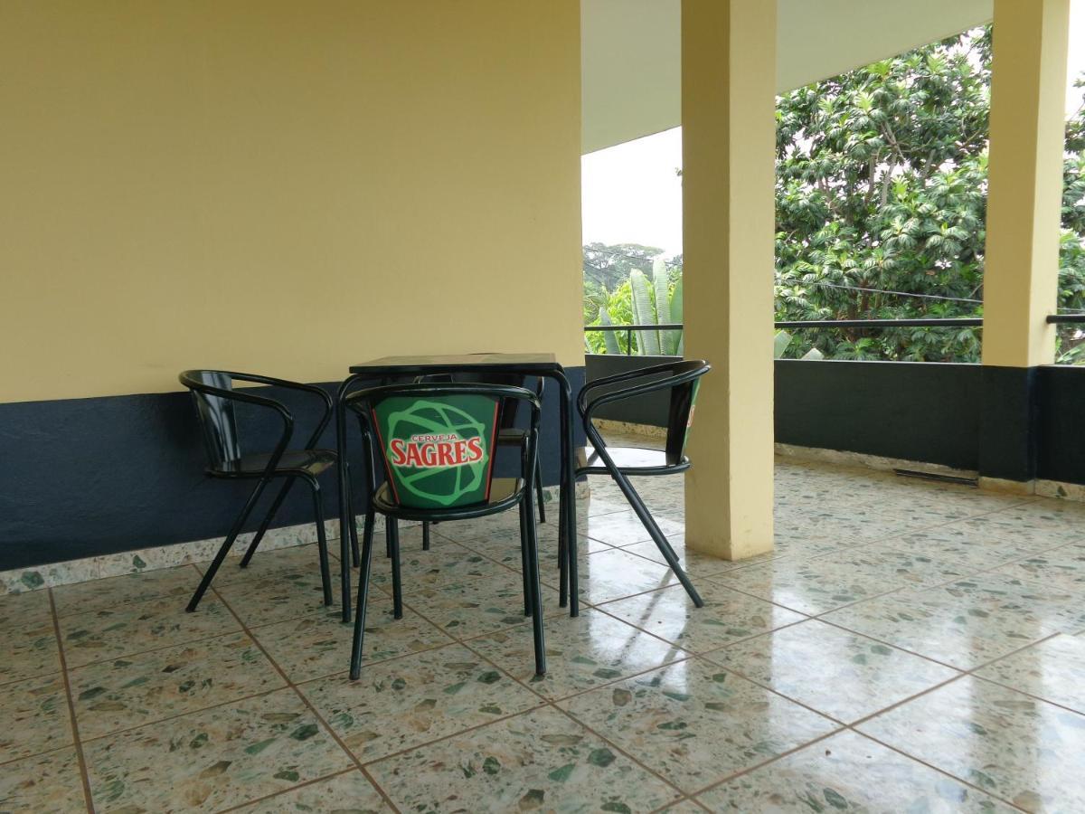 Santos`s House Sao Tome Exterior foto